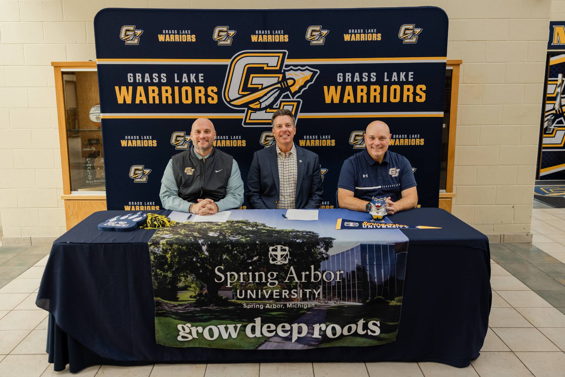 President Dr. Brent Ellis and Dr. Nick Angel at the Grass Lake Community Schools and SAU Partnership Signing